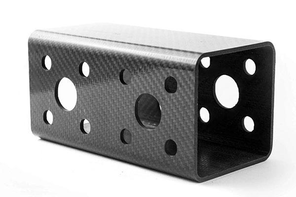 碳纖維配件是如何“煉”成的？揭秘非標零部件的誕生過程