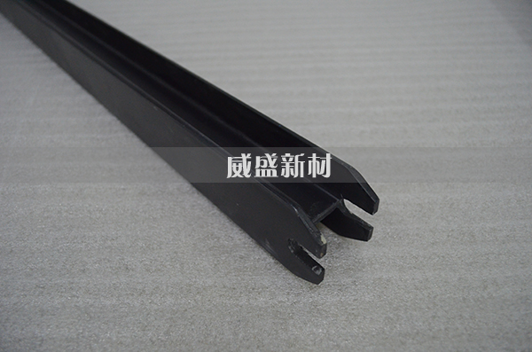 高速列車(chē)碳纖維工字結(jié)構(gòu)件